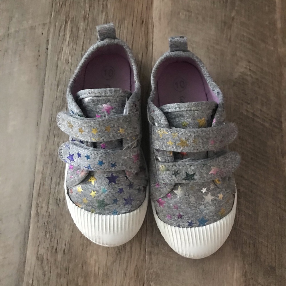Girls size 10 Toddler Grey tennis shoes